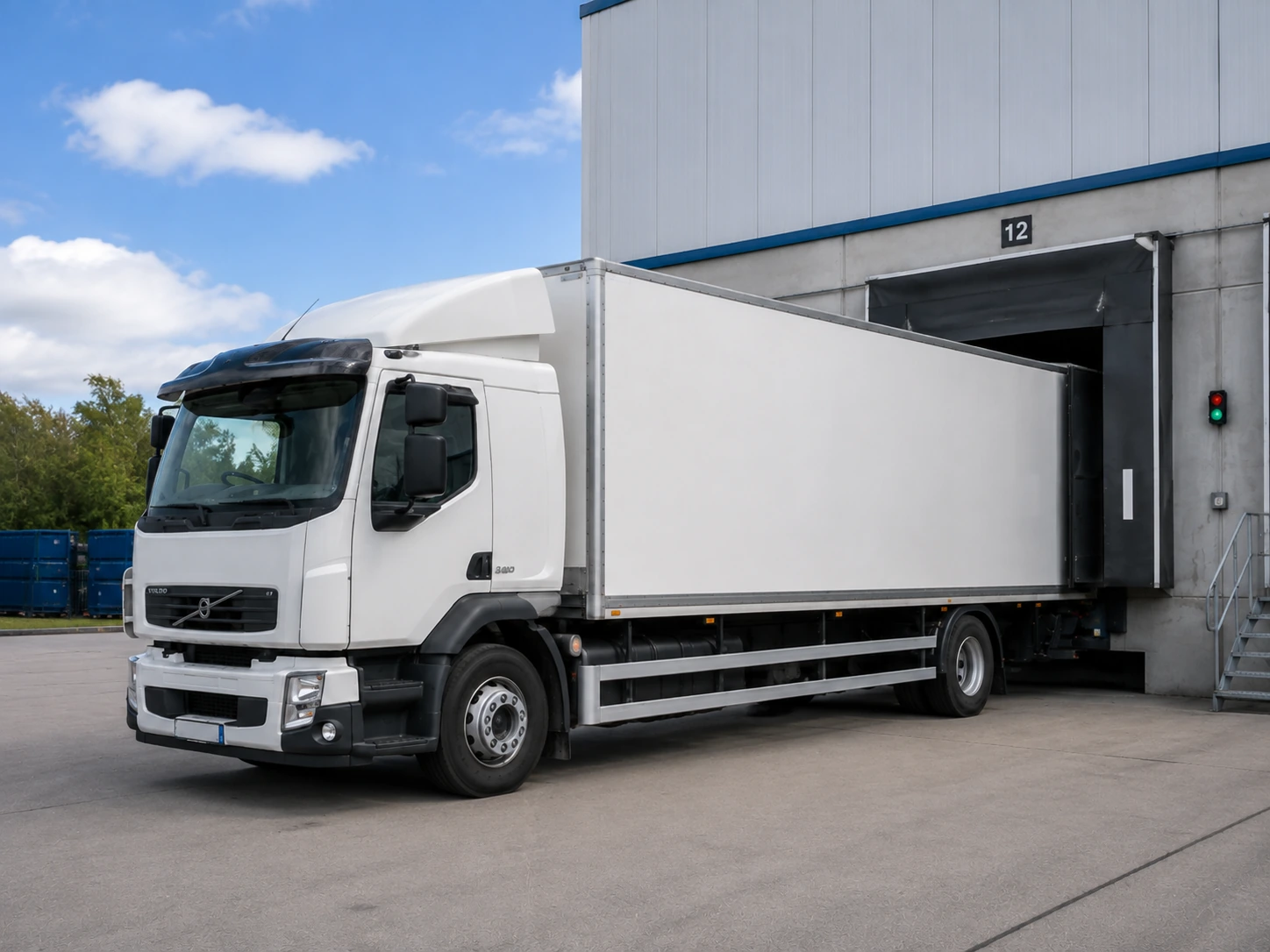 Camion fourgon pouvant être dédié à une mission de transport express